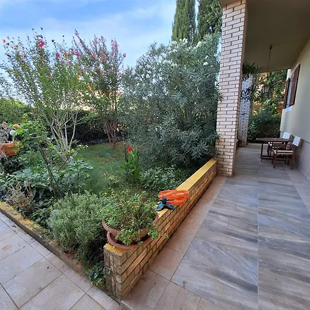 アパート Elgasi Fažana