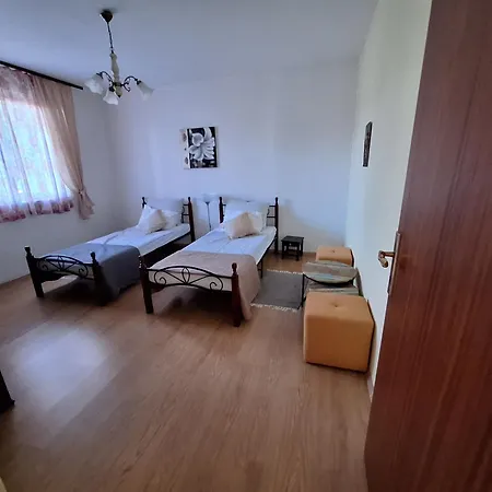 Elgasi Apartment