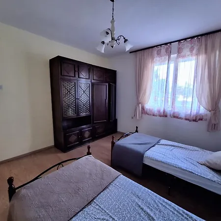 Apartment Elgasi *